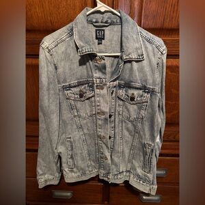 Gap Women’s Faded Blue Denim Jacket – Size XL – New With Tags